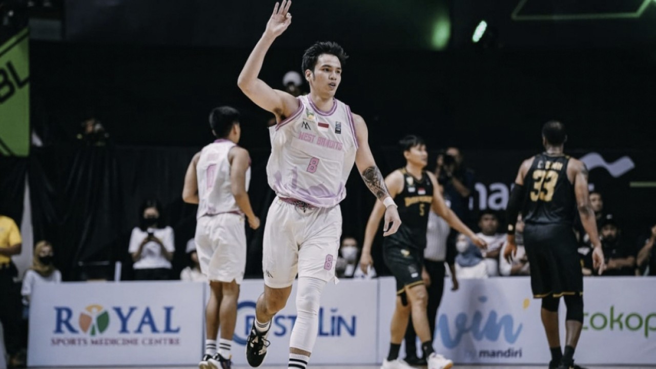 Pemain baru Dewa United Basketball