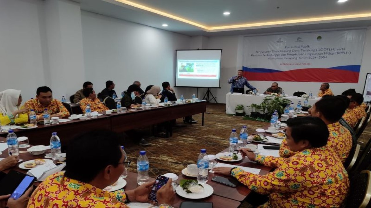 Kegiatan Konsultasi Publik untuk mempercepat penyusunan Rencana Perlindungan dan Pengelolaan Lingkungan Hidup (RPPLH) yang lebih baik.  (HO)