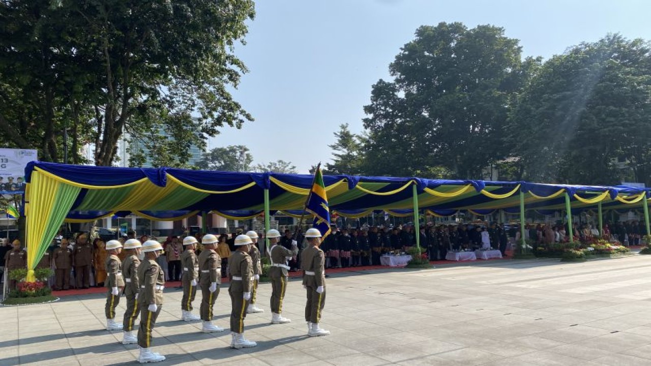 Situasi kegiatan upacara saat memperingati Hari Jadi Kota Bandung (HKJB) ke-213, di Balai Kota, Bandung, Jawa Barat (25/9/2023). ANTARA/Rubby Jovan (ANTARA/Rubby Jovan)