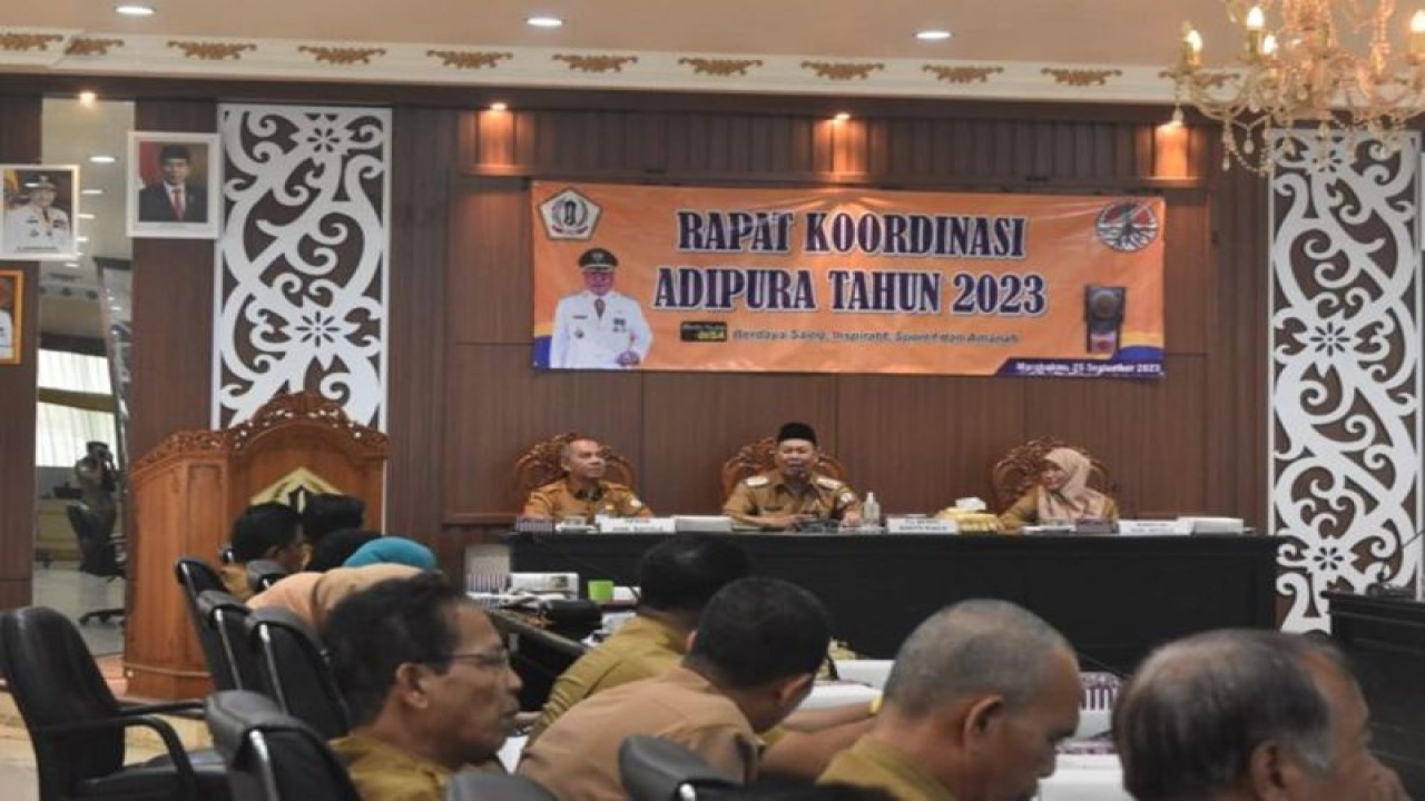 Pemkab Batola menggelar rapat koordinasi persiapan Adipura Kabupaten Batola, di Aula Bahalap, Senin (25/9/2023). (ANTARA/HO-Diskominfo Batola).