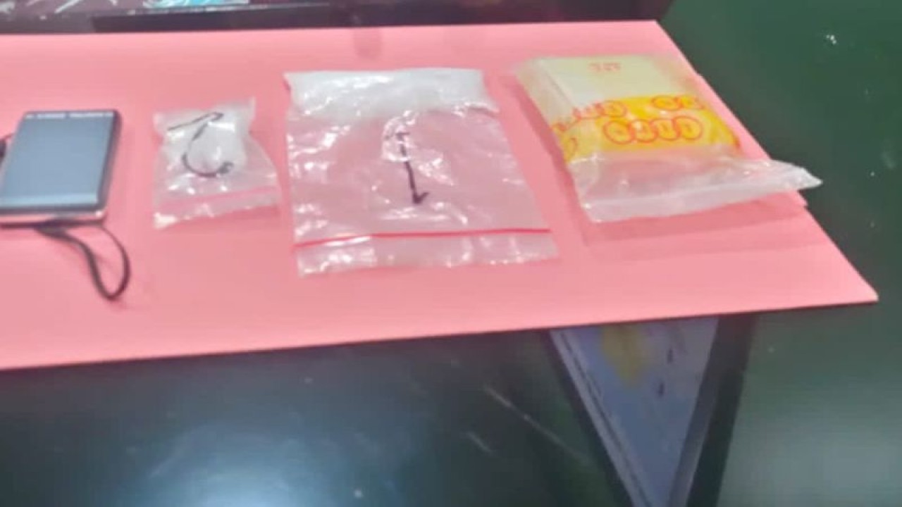 Barang bukti narkotika hasil pengungkapan Satnarkoba Polres Metro Tangerang Kota dari tersangka yang ditangkap di Pamulang, Tangerang Selatan. HO/Polres Metro Tangerang Kota