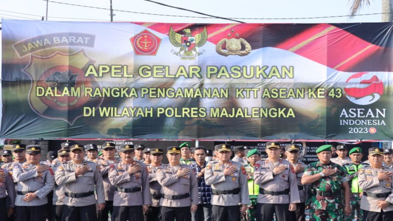 Polres Majalengka menggelar apel gelar pasukan untuk pengamanan KTT ASEAN di Bandara Kertajati, Kabupaten Majalengka, Jawa Barat, Selasa (5/9/2023). ANTARA/HO-Polres Majalengka