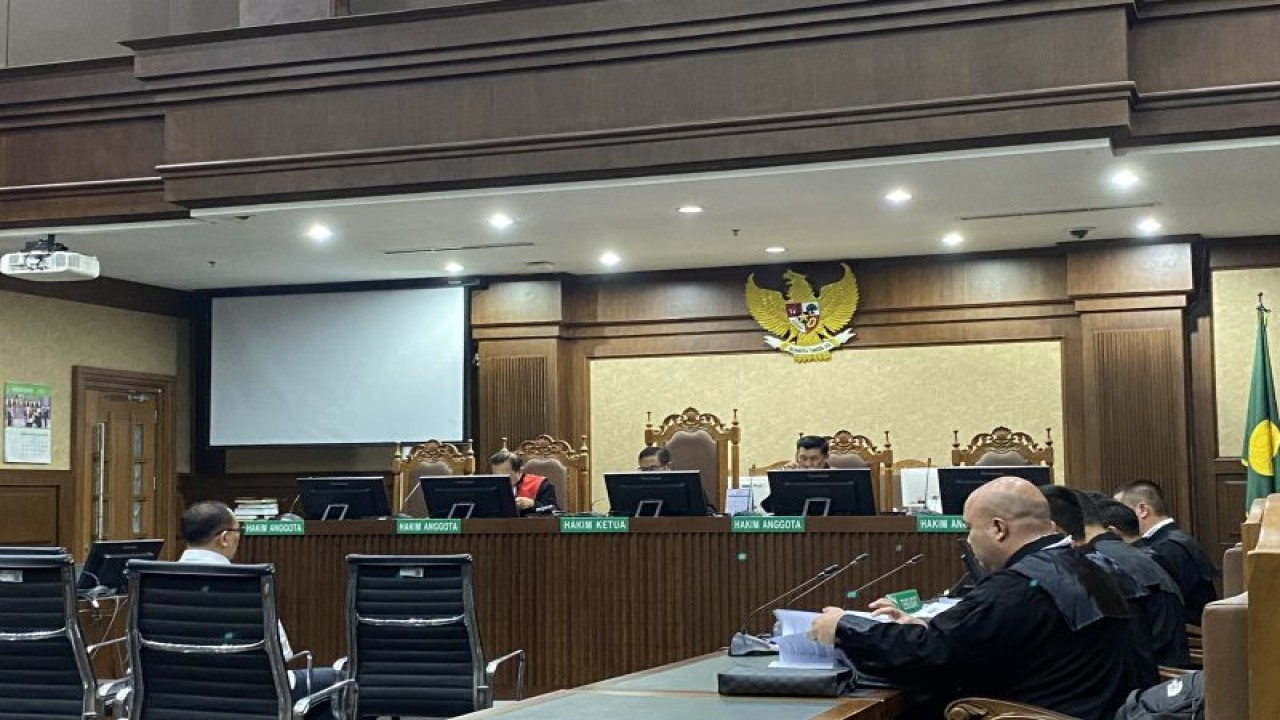 Sidang lanjutan terdakwa Mantan pejabat Direktorat Jenderal Pajak (DPJ) Kementerian Keuangan Rafael Alun Trisambodo dengan adenda pembacaan nota keberatan (eksepsi) di Pengadilan Tipikor pada Pengadilan Negeri Jakarta Pusat, Rabu (6/9/2023). ANTARA/Fath Putra Mulya.