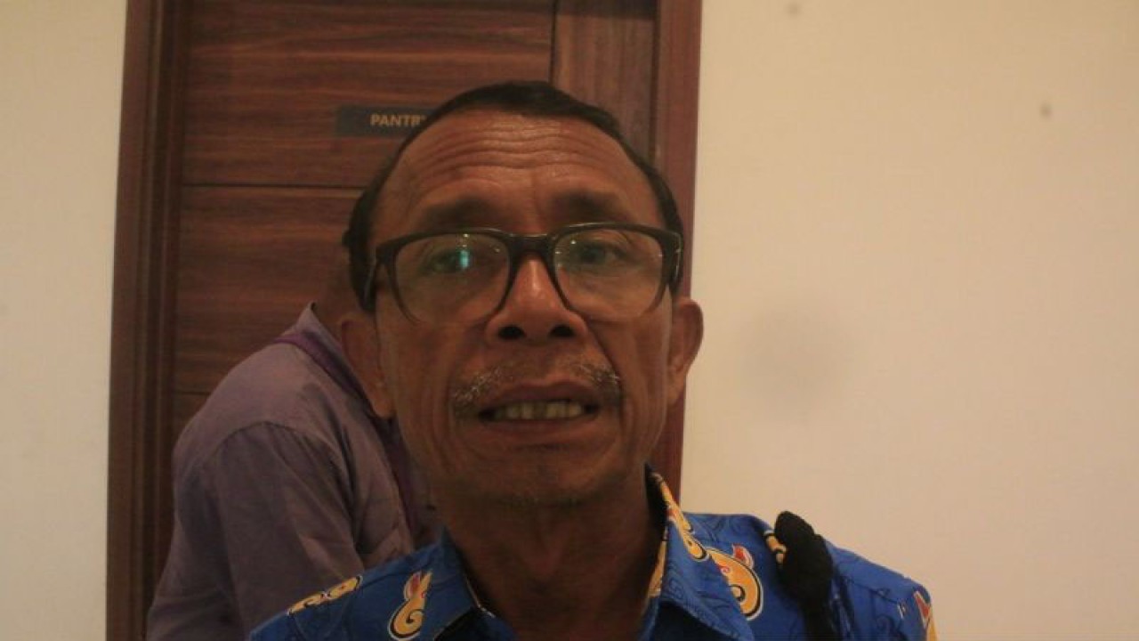 Kepala Dinas Perikanan dan Kelautan Kabupaten Jayapura Rudi A Saragih (ANTARA/Yudhi Efendi)