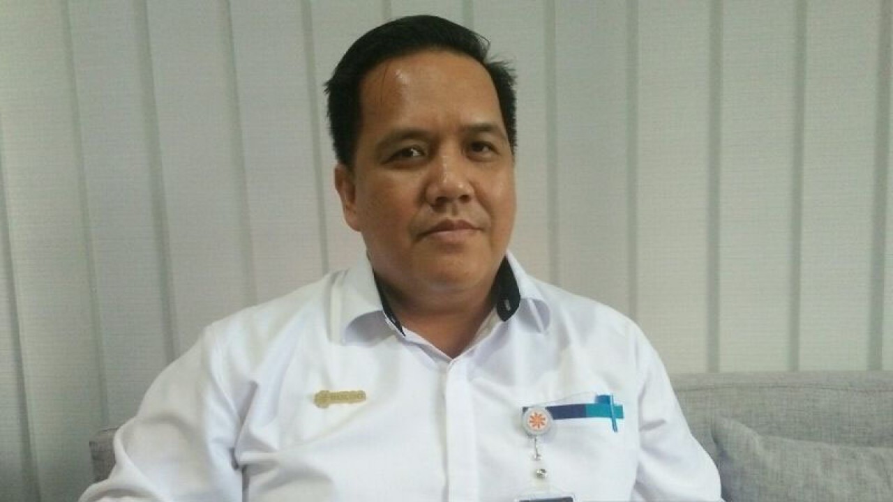 Kepala Perum Bulog Kantor Cabang Samarinda Maradona Singal. ANTARA/ M Ghofar