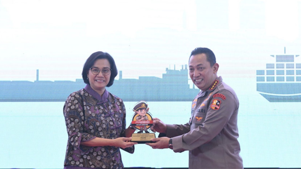 Menteri Keuangan Sri Mulyani Indrawati dalam acara Seminar Nasional Pencegahan Korupsi dalam Tata Kelola dan Pelayanan Ekspor Impor, di Gedung Tribrata Polri, Jakarta, Kamis (14/9/2023). ANTARA/HO-Kementerian Keuangan