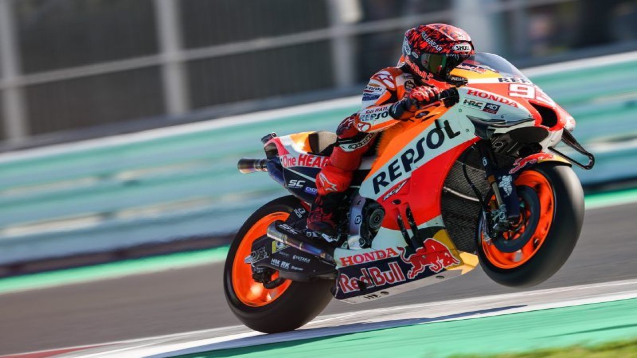 Pebalap tim Repsol Honda Marc Marquez ambil bagian di tes MotoGP di Sirkuit Misano, San Marino, Italia. (6/9/2022) (HO via Honda Racing Corporation)