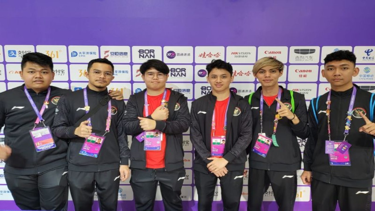 Tim nasional esports Indonesia nomor PUBG Mobile yang berlaga di Asian Games 2022 Hangzhou. (ANTARA/HO/PB ESI)