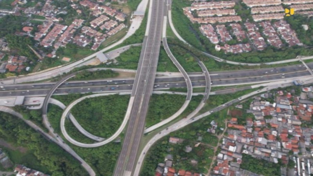 Jalan Tol Cimanggis - Cibitung sebagai bagian dari Jaringan Tol JORR 2. ANTARA/HO - Kementerian PUPR