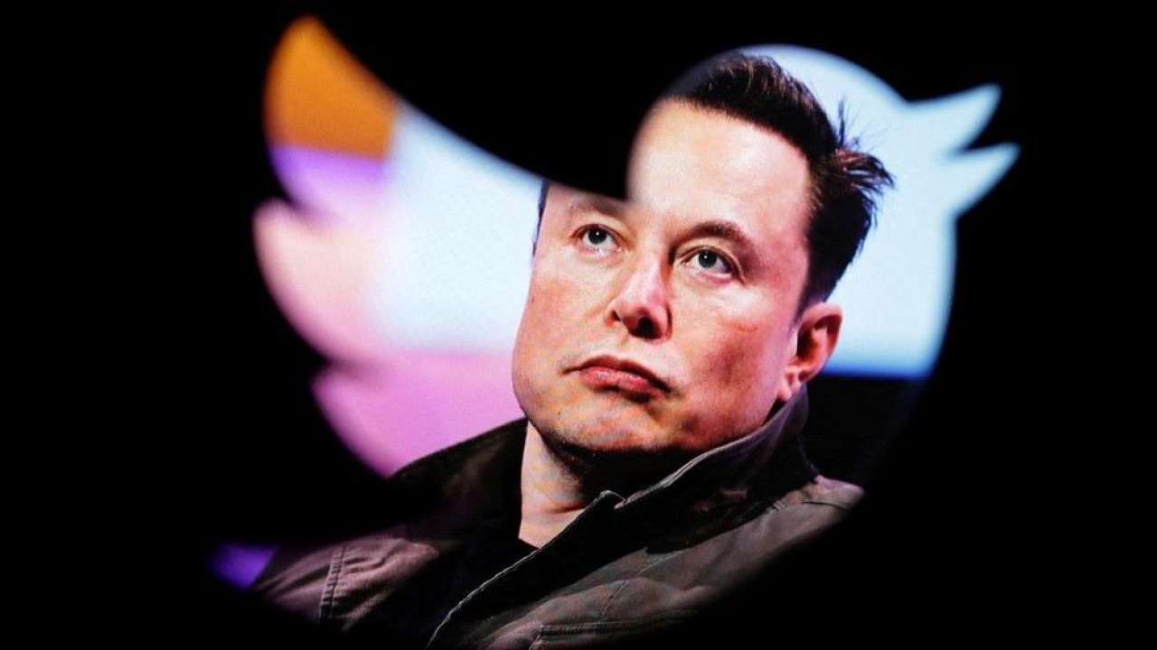 Twitter telah menghadapi penurunan jumlah unduhan yang signifikan sejak perubahan nama yang kontroversial menjadi 'X' oleh Elon Musk. (Reuters)