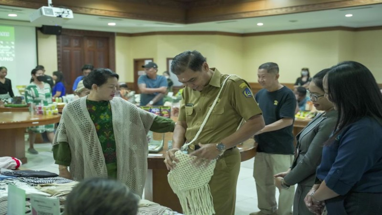 Proses kurasi produk UMKM Kabupaten Badung. ANTARA/HO-Diskominfo Badung