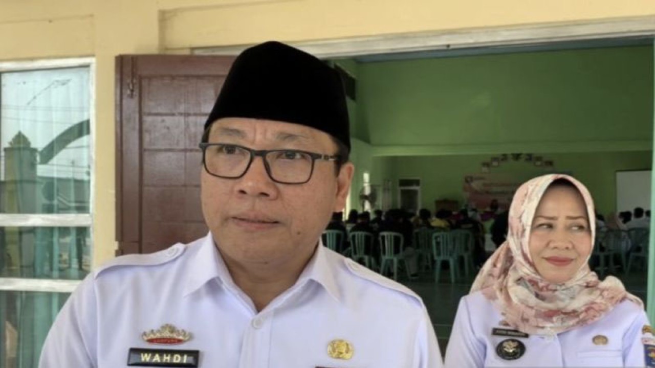 Wali Kota Metro Wahdi Siradjuddin. ANTARA/Hendra Kurniawan.