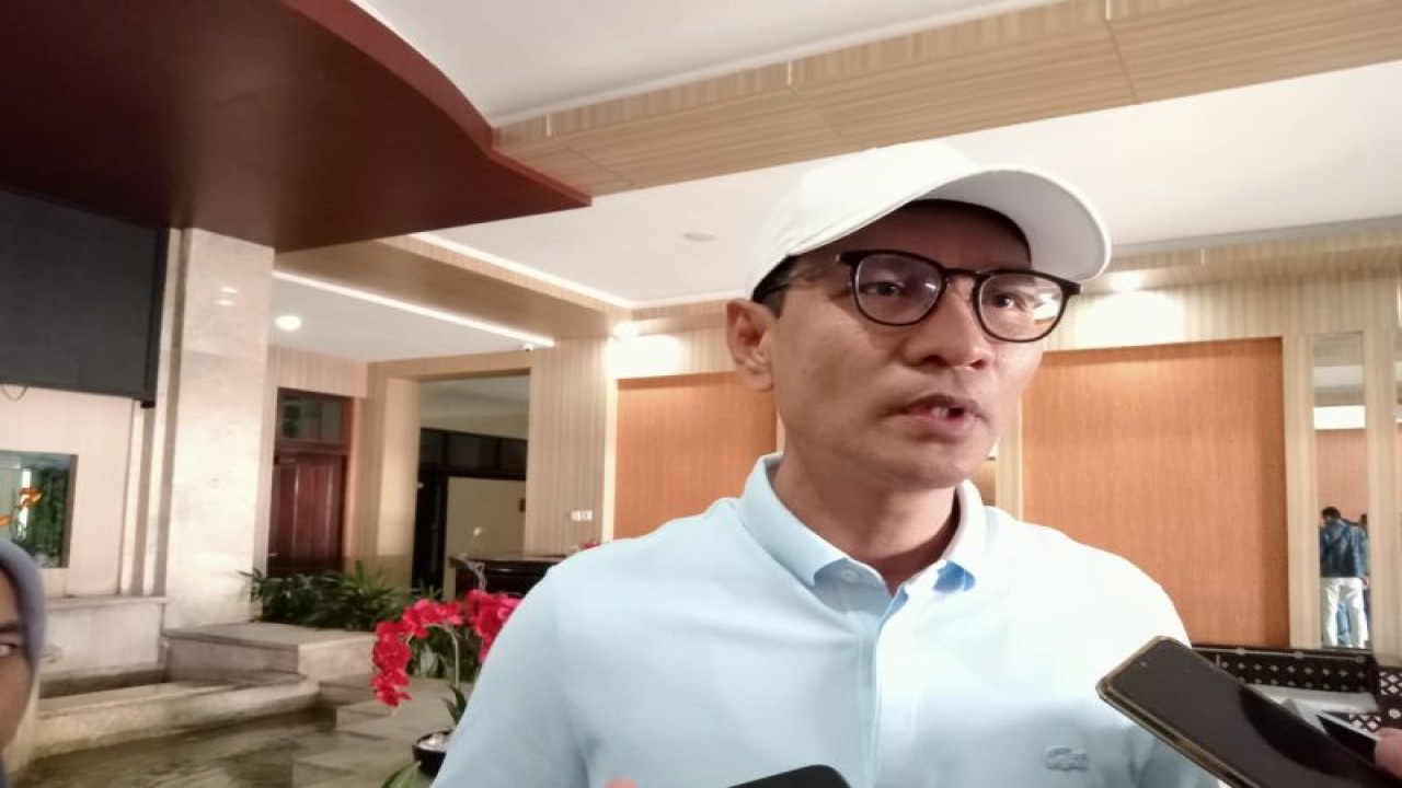 Wali Kota Mataram, Provinsi NTB, H Mohan Roliskana. (FOTO ANTARA/Nirkomala)