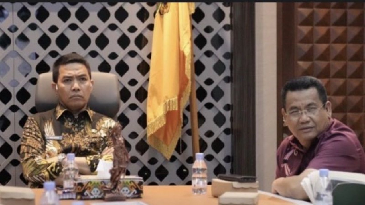 Walikota Samarinda Andi Harun saat memimpin rapat di Balaikota Samarinda (Diskominfo Samarinda)