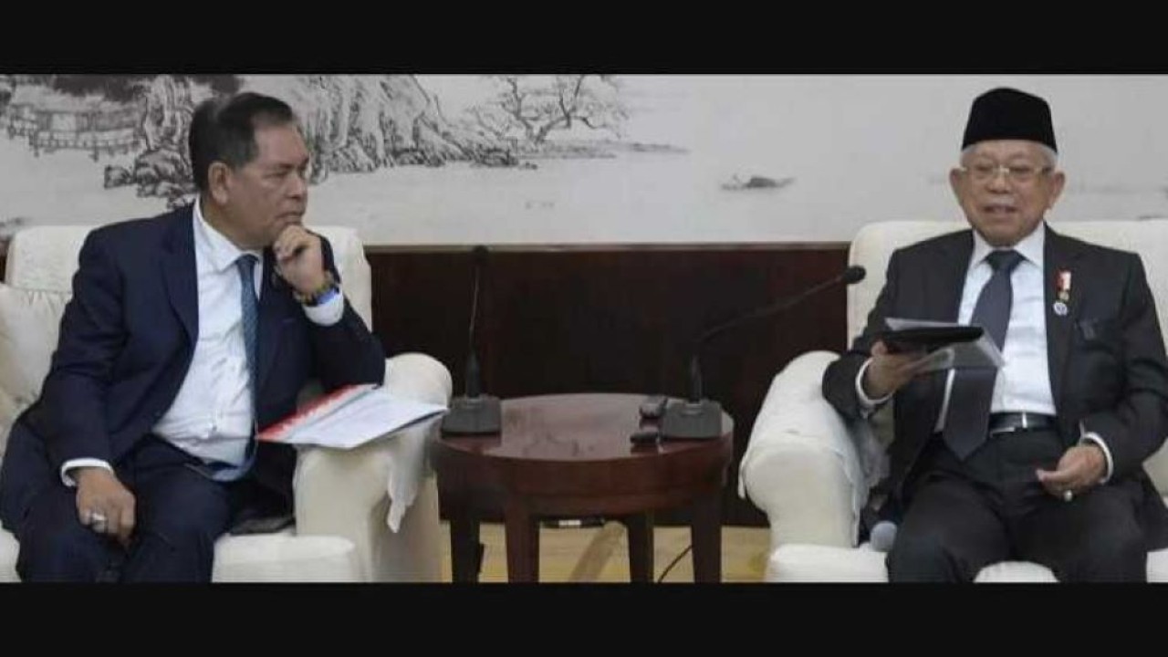 Wapres KH Ma'ruf Amin saat dimintai tanggapannya oleh awak media Radio dan Televisi Pusat Tiongkok (CNTN) terkait mega proyek yang dikenal sebagai Belt and Road Initiative (BRI). (EP/RJP-BPMI Setwapres)