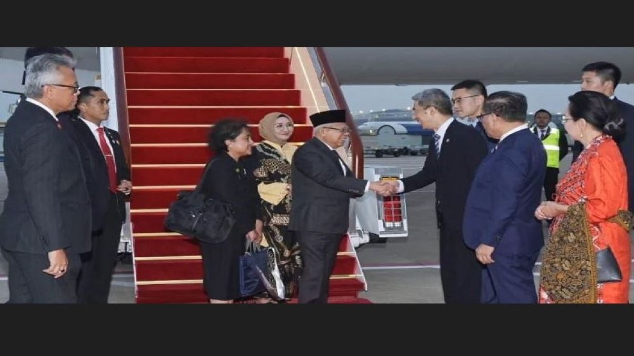 Wapres KH Ma'ruf Amin usai melaksanakan seluruh rangkaian kegiatan kunjungan kerja di Nanning. (AS, BPMI- Setwapres)