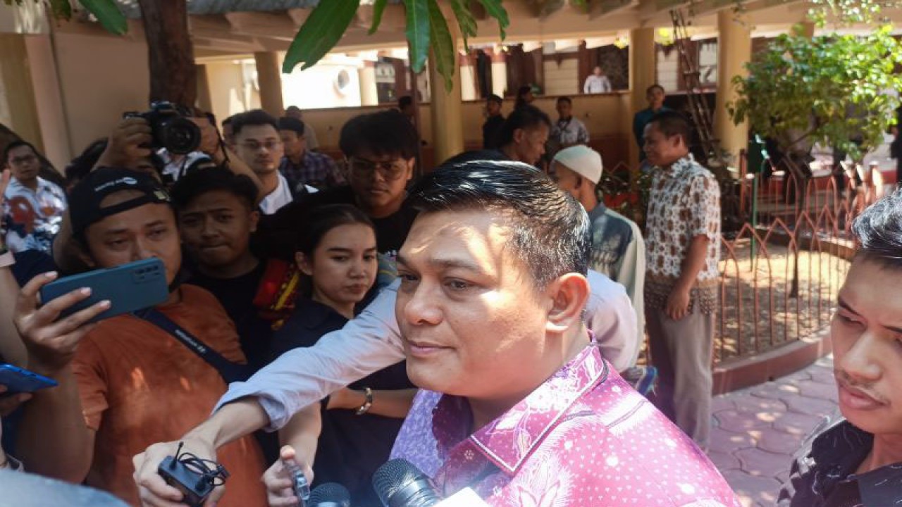 Dirreskrimum Kombes Pol Ade Safri Simanjuntak saat ditemui di Jakarta, Jumat (20/10/2023). ANTARA/Ilham Kausar