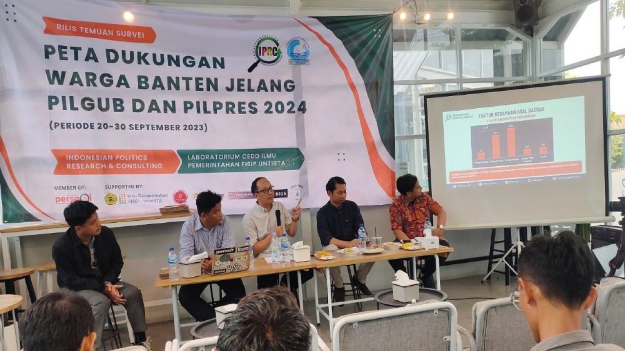 Airin Rachmi Diany mengungguli Rano Karno dan Wahidin Halim dari hasil survei IPRC menjelang Pilgub Banten 2024. (Foto: Istimewa)
