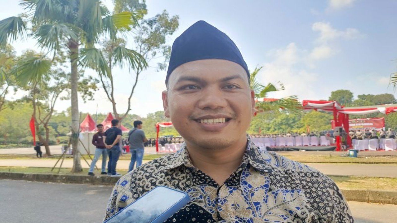 Anggota Komisioner KPU Batam Bosar Hasibuan (ANTARA/Yude)