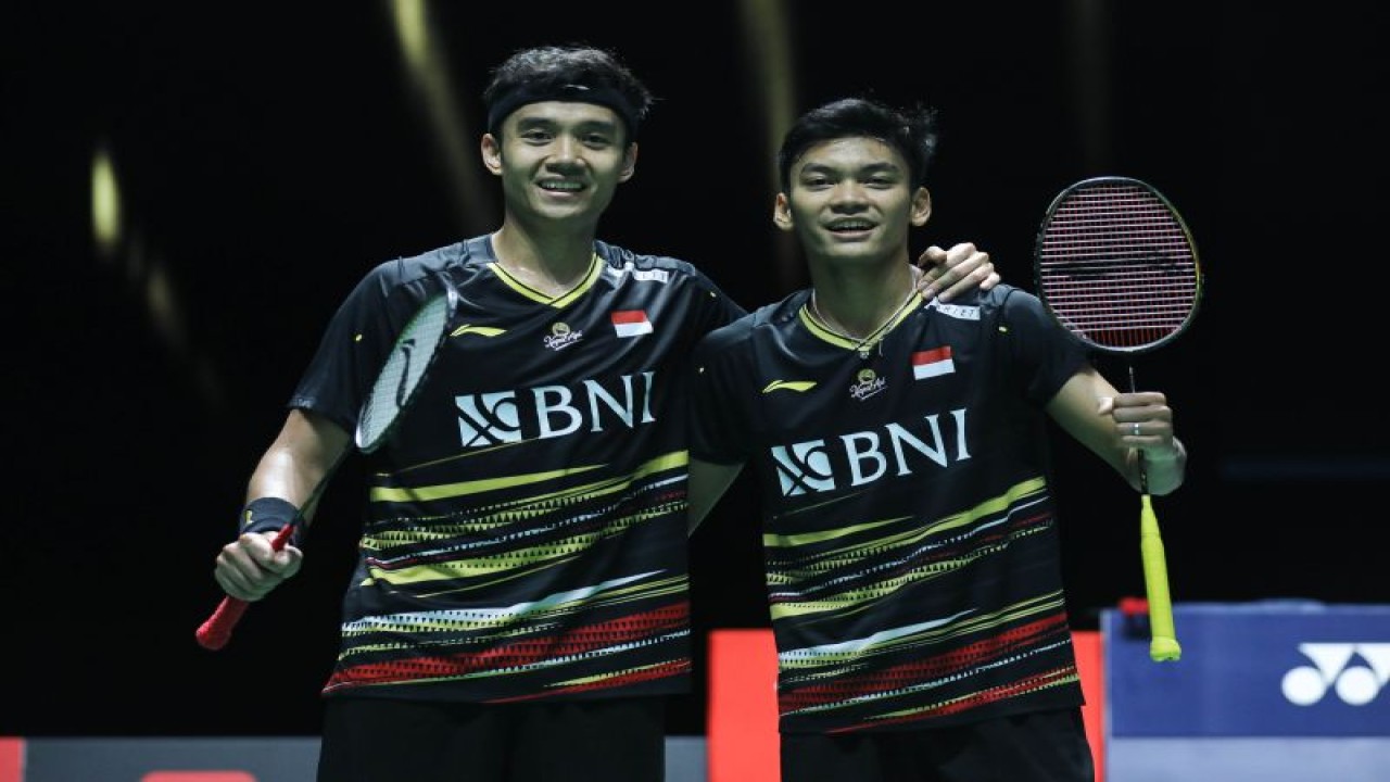 Ganda putra Bagas Maulana/Muhammad Shohibul Fikri menang atas Rasmus Kjaer/Frederik Sogaard (Denmark) dengan skor 21-11, 21-17 pada babak perempat final French Open 2023 di Rennes, Prancis, Jumat. (ANTARA/HO-PP PBSI)