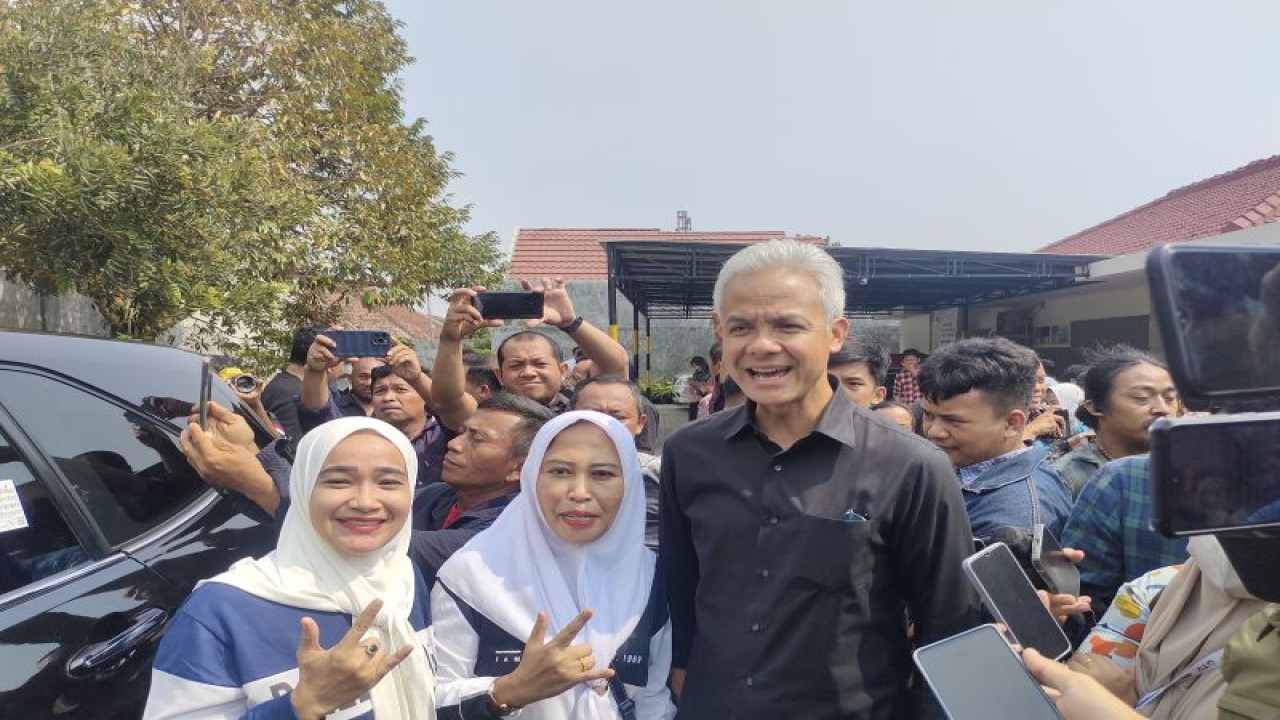 Bakal calon presiden (Bacapres) Ganjar Pranowo di Bandarlampung, Kamis (26/10/2023). ANTARA/Dian Hadiyatna.