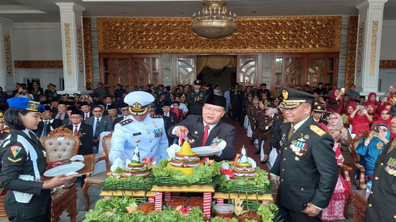 Syukuran HUT TNI ke-78, di Provinsi Bengkulu, Kota Bengkulu, Kamis. (5/10/2023) (ANTARA/Boyke Ledy Watra)