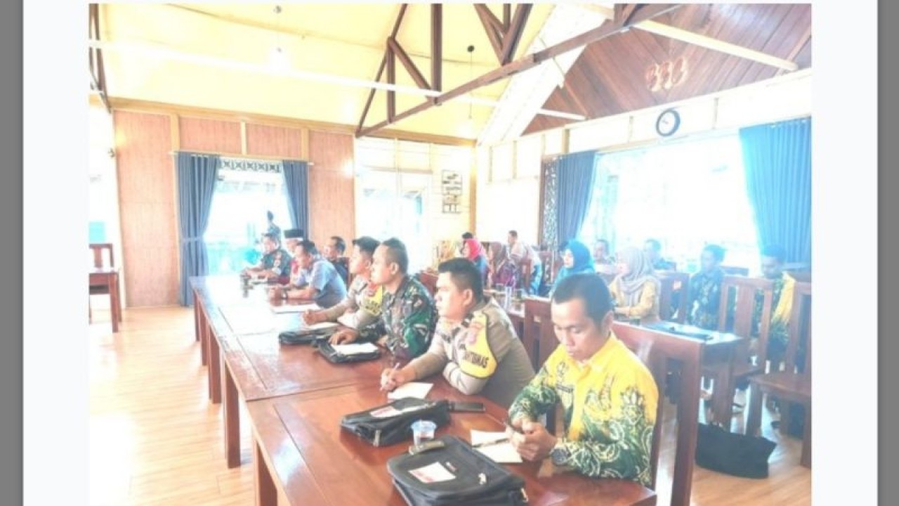 BNNK Batola menggelar Rapat Koordinasi Pengembangan dan Pembinaan Kota/Kabupaten Tanggap Ancaman Narkoba (KOTAN), Kamis (19/10/2023).(ANTARA/HO-Diskominfo Batola).