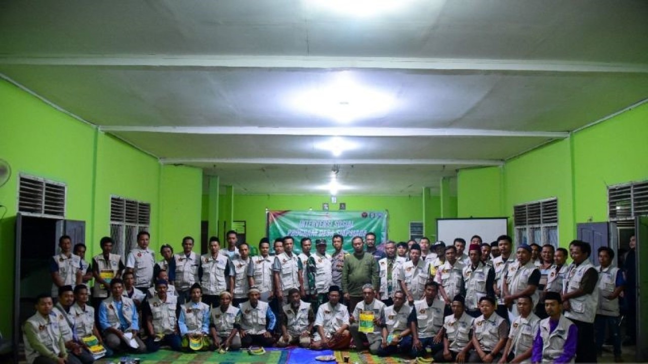 Subdirektorat Kesiapsiagaan dan Pengendalian Krisis BNPT RI mengadakan intervensi sosial kedua program Desa Siap Siaga di Pekon Waringinsari Barat, Kecamatan Sukoharjo, Kabupaten Pringsewu, Lampung, Kamis (19/10/2023). (ANTARA/HO-BNPT RI)