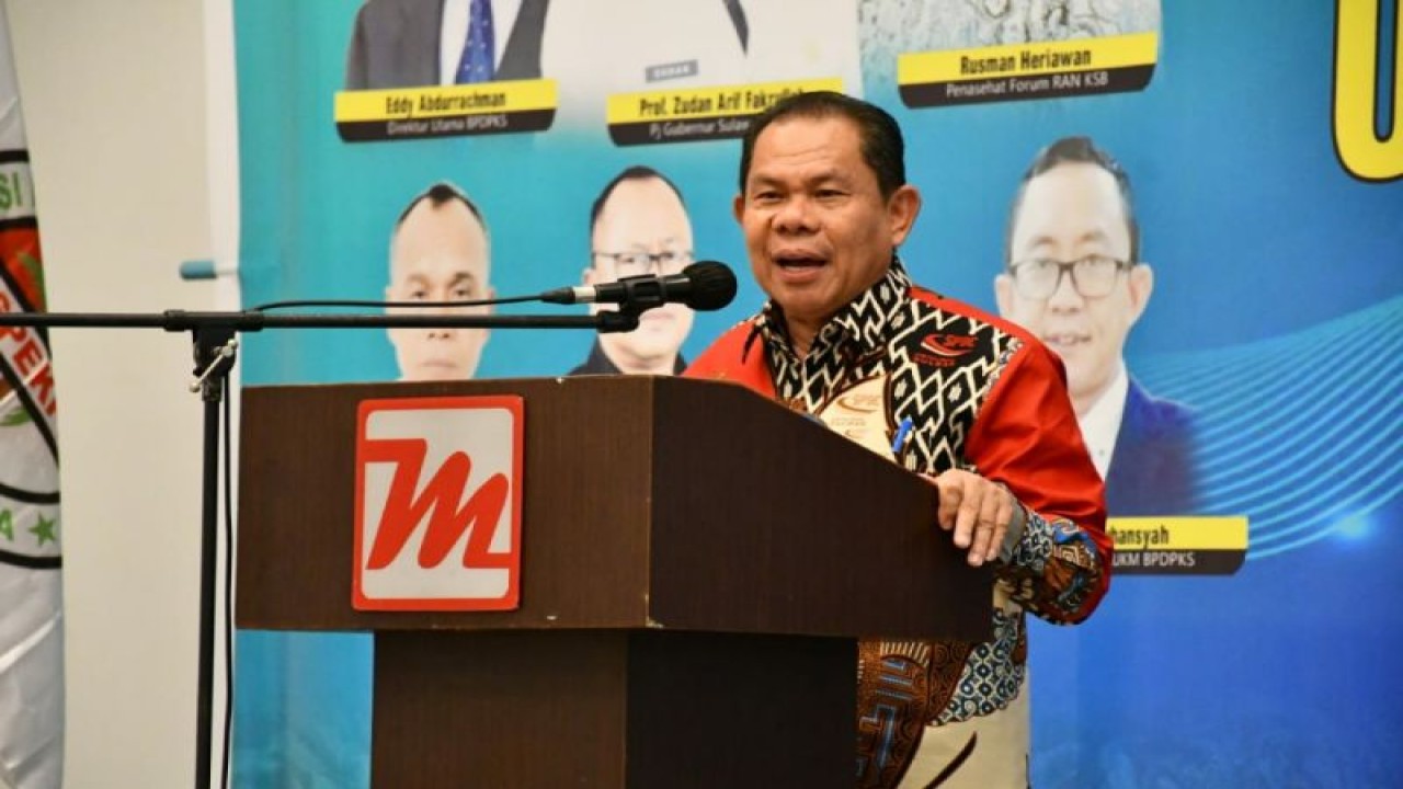 Asisten III Bidang Administrasi Umum Setda Sulbar Jamil Barambangi pada Focus Group Discussion (FGD) UKMK Sawitku Hebat. ANTARA/HO-Diskominfo Sulbar