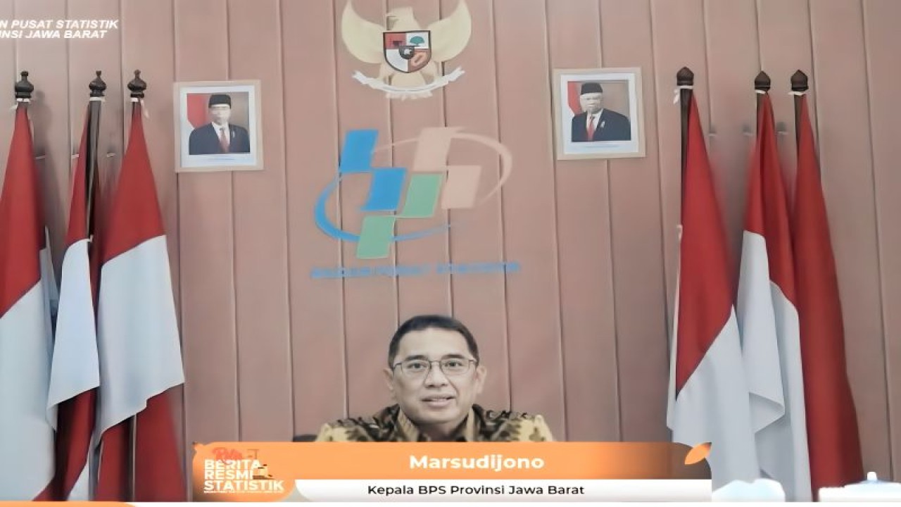 Kepala BPS Provinsi Jawa Barat (Jabar) Marsudijono saat memberikan paparan bulanan, di Bandung, Senin (2/10/2023). ANTARA/HO-BPS Provinsi Jawa Barat