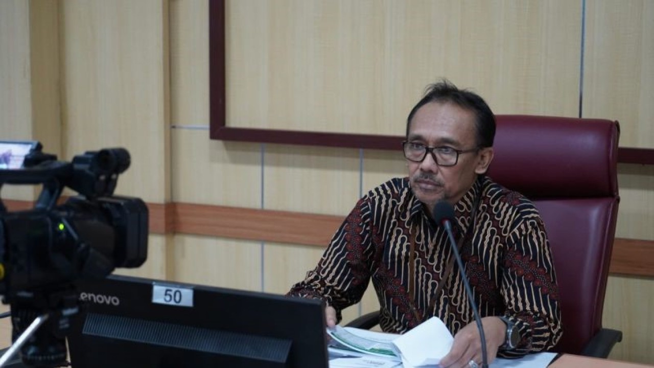 Kepala Badan Pusat Statistik (BPS) Provinsi Sumatera Barat (Sumbar) menyampaikan perkembangan inflasi di dua kota di Sumatera Barat, Senin, (2/10/2023). Antara/HO-Humas BPS.