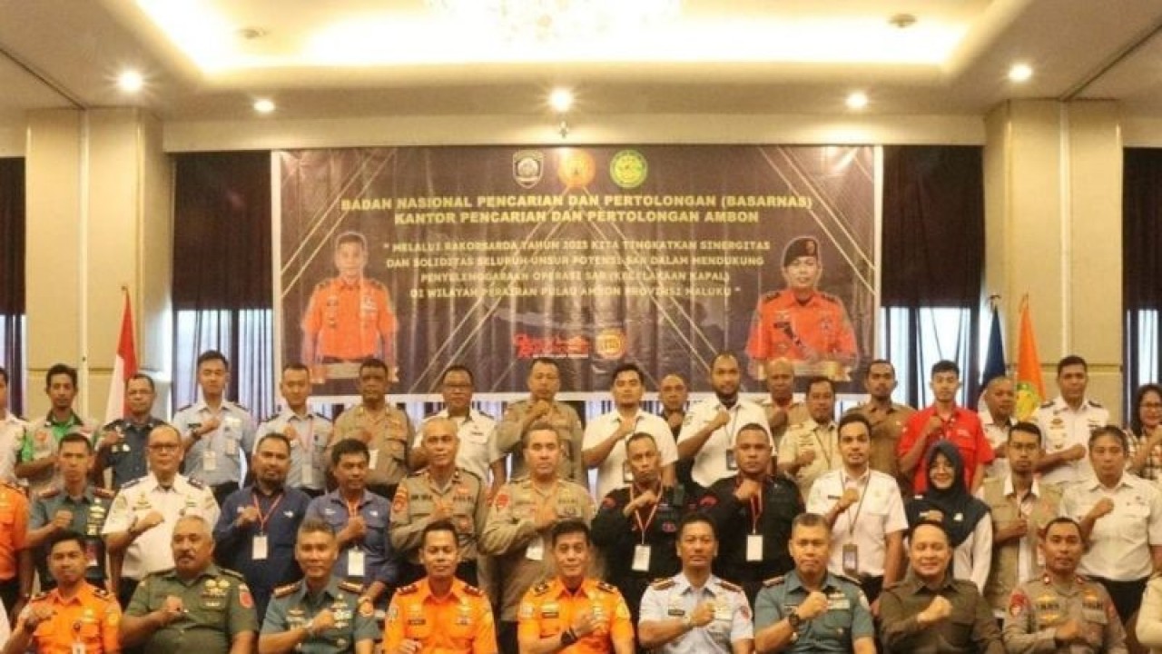 Direktur Operasi Basarnas Brigjen TNI (Mar) Edy Prakoso membuka rakor SAR Daerah Maluku. (9/10) (ANTARA/HO/Basarnas Ambon)