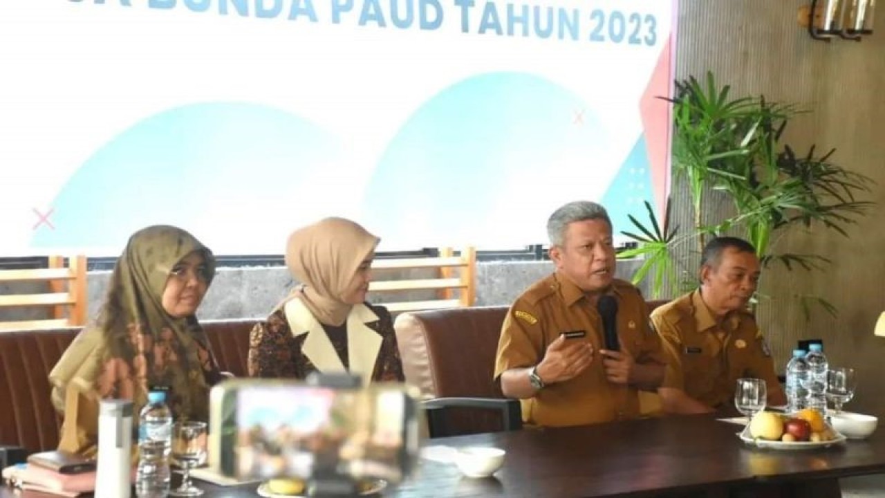 Dinas Pendidikan dan Kebudayaan Kabupaten Kubu Raya menyosialisasikan Data Pokok Pendidikan (Dapodik) untuk Pendidikan Anak Usia Dini (PAUD) dan Kesetaraan di Sungai Raya, Selasa (10/10/2023). ANTARA/Rendra Oxtora