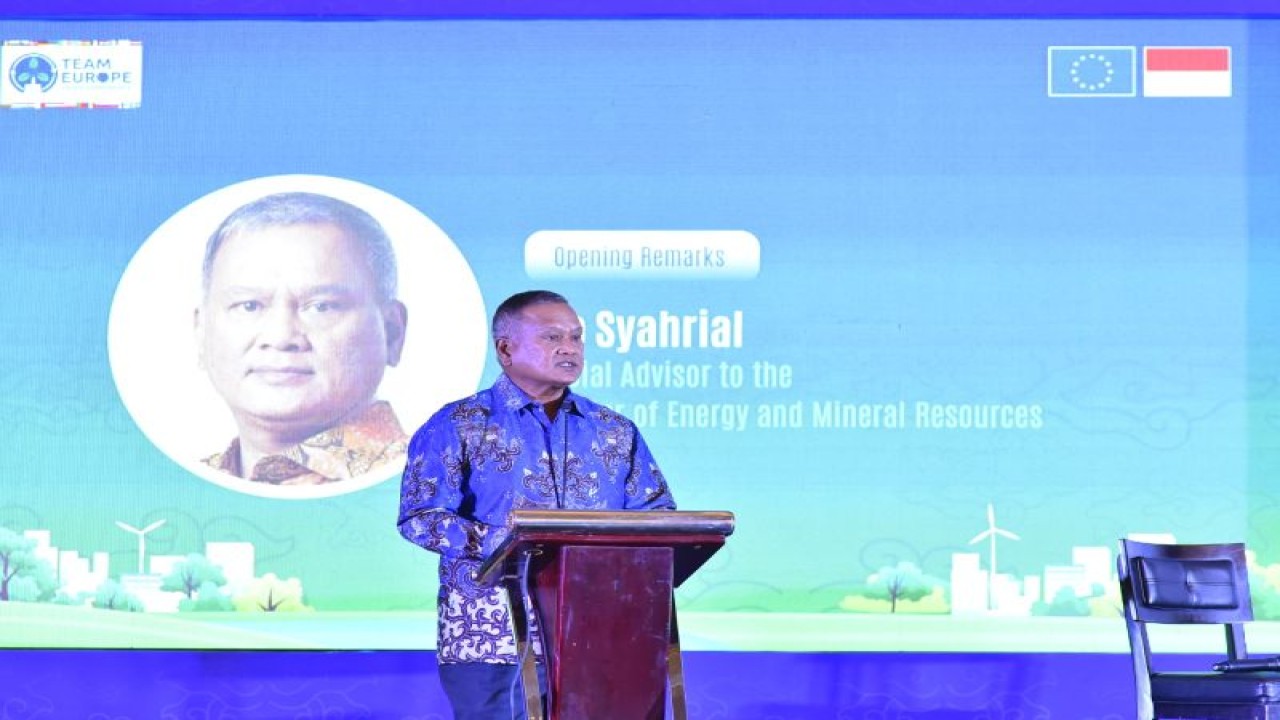 Staf Khusus Menteri Energi dan Sumber Daya Mineral (ESDM), Ego Syahrial saat Delegasi Uni Eropa (UE) untuk Indonesia menggelar konferensi dengan tema “Jalan menuju Indonesia Sejahtera – Didukung oleh Energi Terbarukan”. ANTARA/HO-ESDM