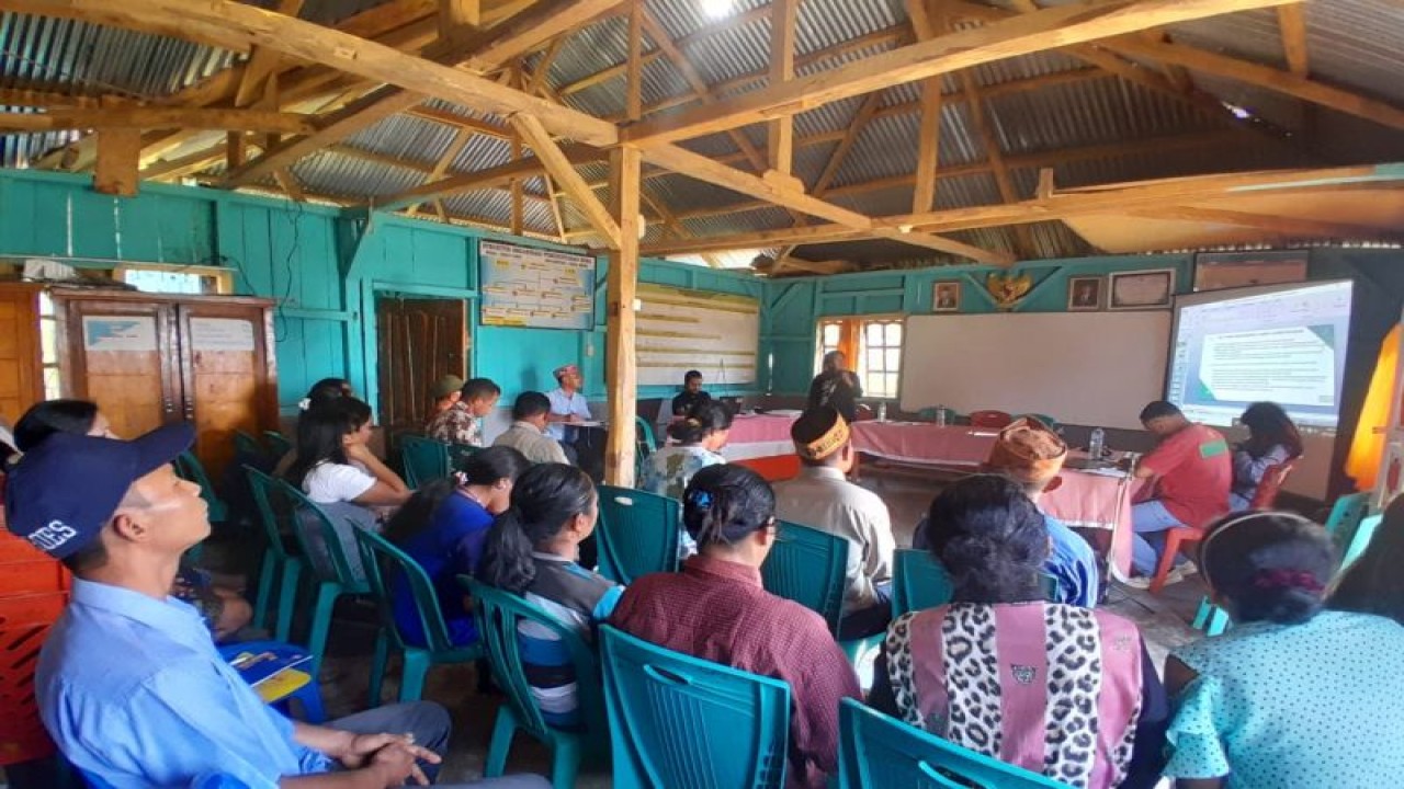 Focus Group Discussion Program Jalin Nusantara di Desa Golo Loni, Manggarai Timur, NTT, Jumat (27/10/2023). ANTARA/Dokumentasi Pribadi