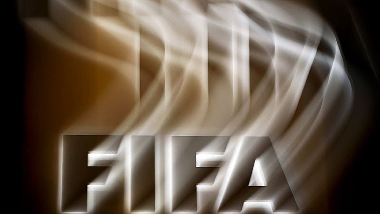 Foto eksposur logo FIFA di kantor pusatnya di Zurich, Swiss. ANTARA/AFP/Fabrice Coffrini/aa. (AFP/FABRICE COFFRINI)