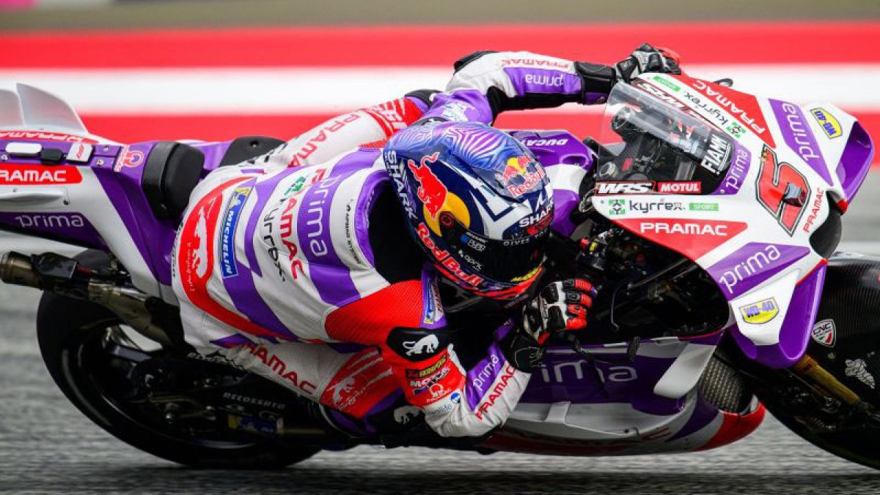 Prima Pramac Racing French rider Johann Zarco drives during the second practice session at the Red Bull Ring race track in Spielberg, Austria on August 18, 2023, ahead of the MotoGP Austrian Grand Prix. (Photo by Jure Makovec / AFP) (AFP/JURE MAKOVEC)