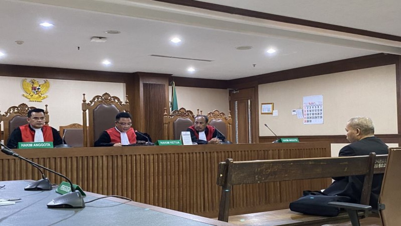 Sidang putusan sela advokat Stefanus Roy Rening di Pengadilan Tipikor pada PN Jakarta Pusat, Jakarta, Rabu (18/10/2023). (ANTARA/Fath Putra Mulya)