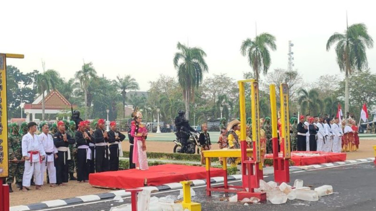 Perayaan HUT 78 TNI di Griya Agung Palembang, Kamis (5/10). Antara/M Imam Pramana.