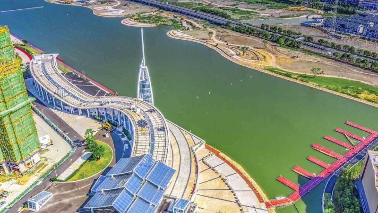 Foto udara Wenzhou Dragon Boat Centre, salah satu venue Asian Games ke-19 Hangzhou 2022 di Wenzhou, Provinsi Zhejiang, China timur, Senin (21/3/2022). Asian Games ke-19 Hangzhou 2022 rencananya digelar pada 10-25 September 2022. ANTARA FOTO/Xinhua/rwa.