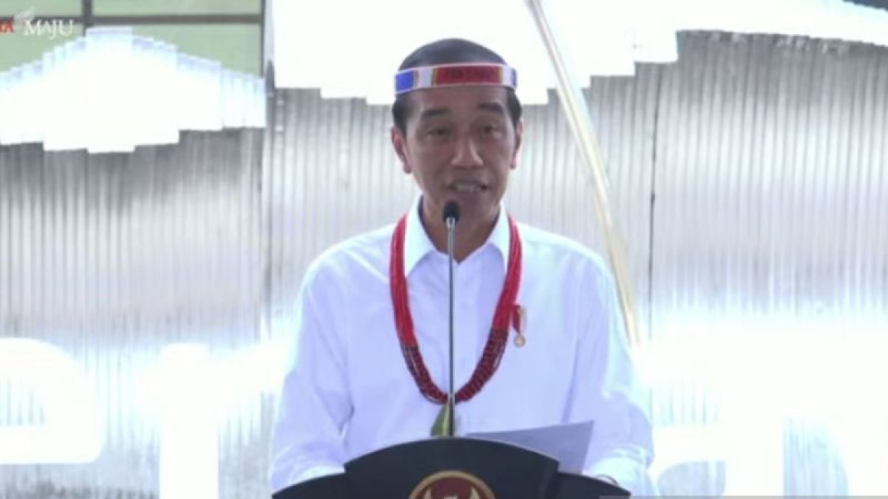 Tangkapan layar siaran langsung akun youtube Sekretariat Presiden. (ANTARA/Miko Elfisha)