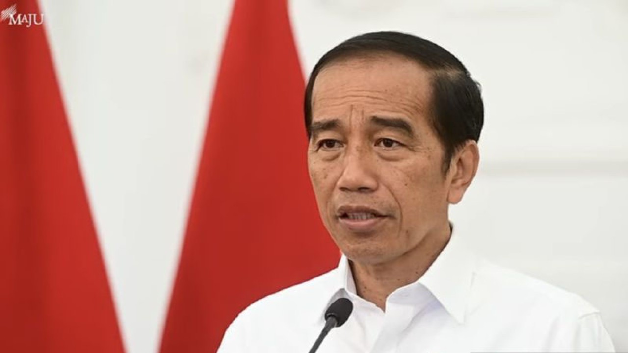 Tangkapan layar Presiden Joko Widodo ketika menyampaikan pernyataan mengenai situasi terkini konflik Israel-Palestina, yang disiarkan di akun YouTube Sekretariat Presiden RI pada Selasa (10/10/2023). (ANTARA/Yashinta Difa)
