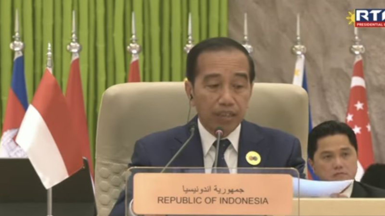 Tangkapan layar Presiden Joko Widodo ketika berbicara dalam KTT ASEAN-GCC di Riyadh, Arab Saudi, pada Jumat (20/10/2023). (ANTARA/Yashinta Difa)