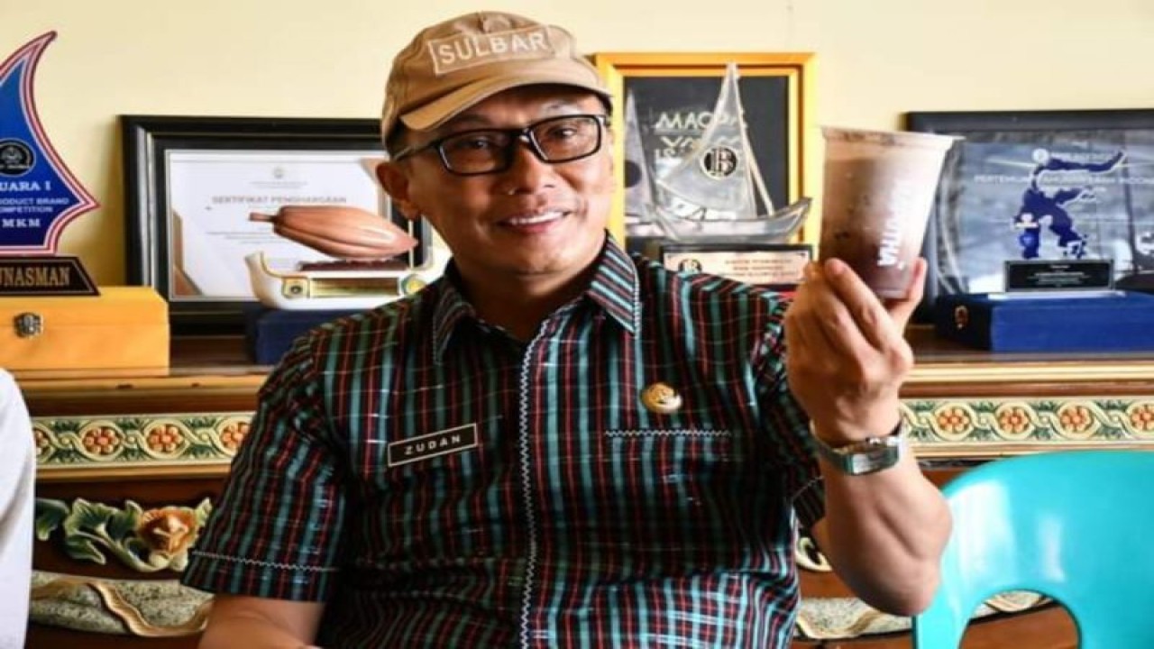 Pemerintah Provinsi Sulawesi Barat (Sulbar) mendukung usaha mikro kecil dan menengah (UMKM) dalam menghasilkan produk olahan berbahan kakao di Mamuju, Minggu (08/10/2023) ANTARA Foto/ M Faisal Hanapi