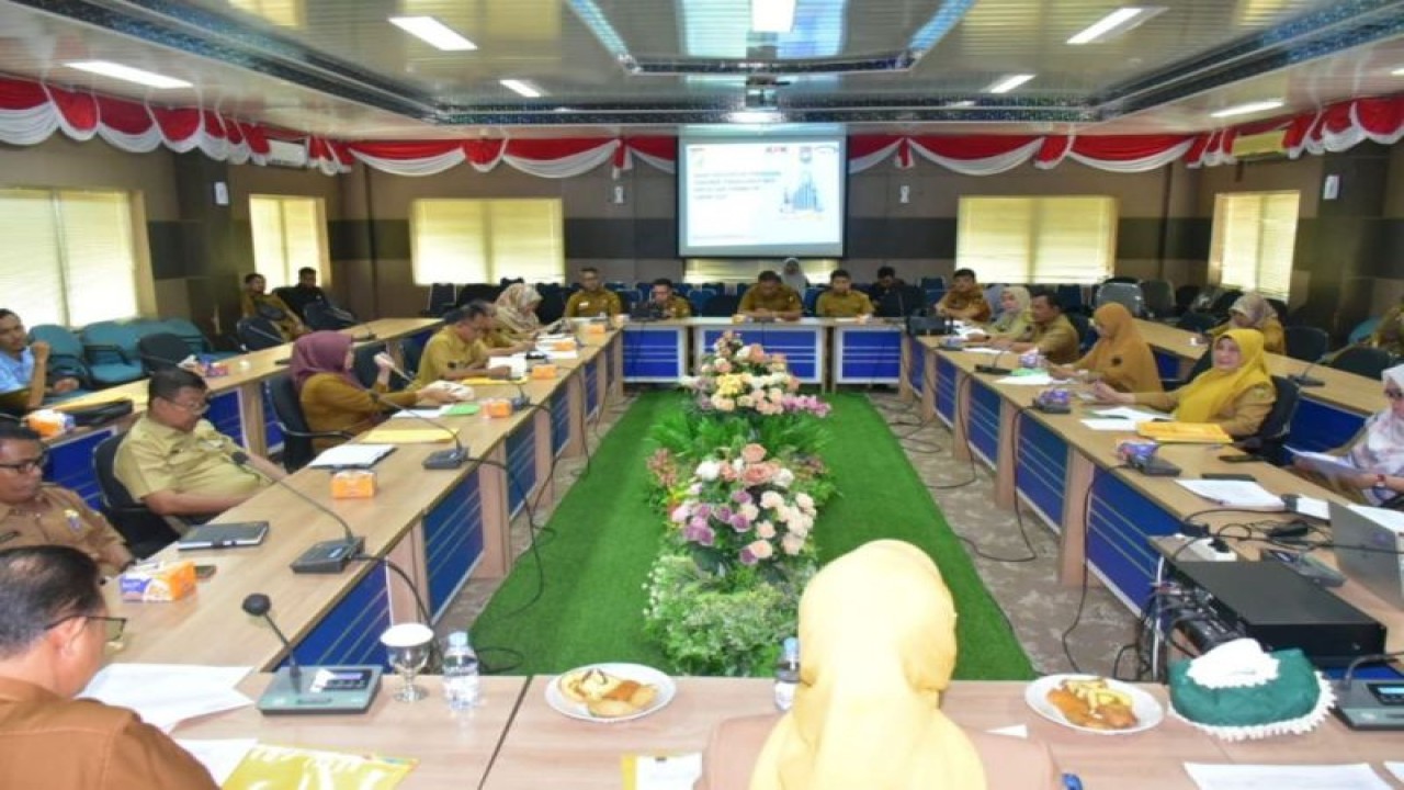 Pemerintah Kabupaten (Pemkab) Kampar melalui Inspektorat Kabupaten Kampar kembali melaksanakan Rakor Internal Monitoring Center for Prevention (MCP)-Komisi Pemberantasan Korupsi (KPK) tahun 2023 untuk capai target kinerja pencegahan korupsi. ANTARA/HO-Humas Pemkab Kampar