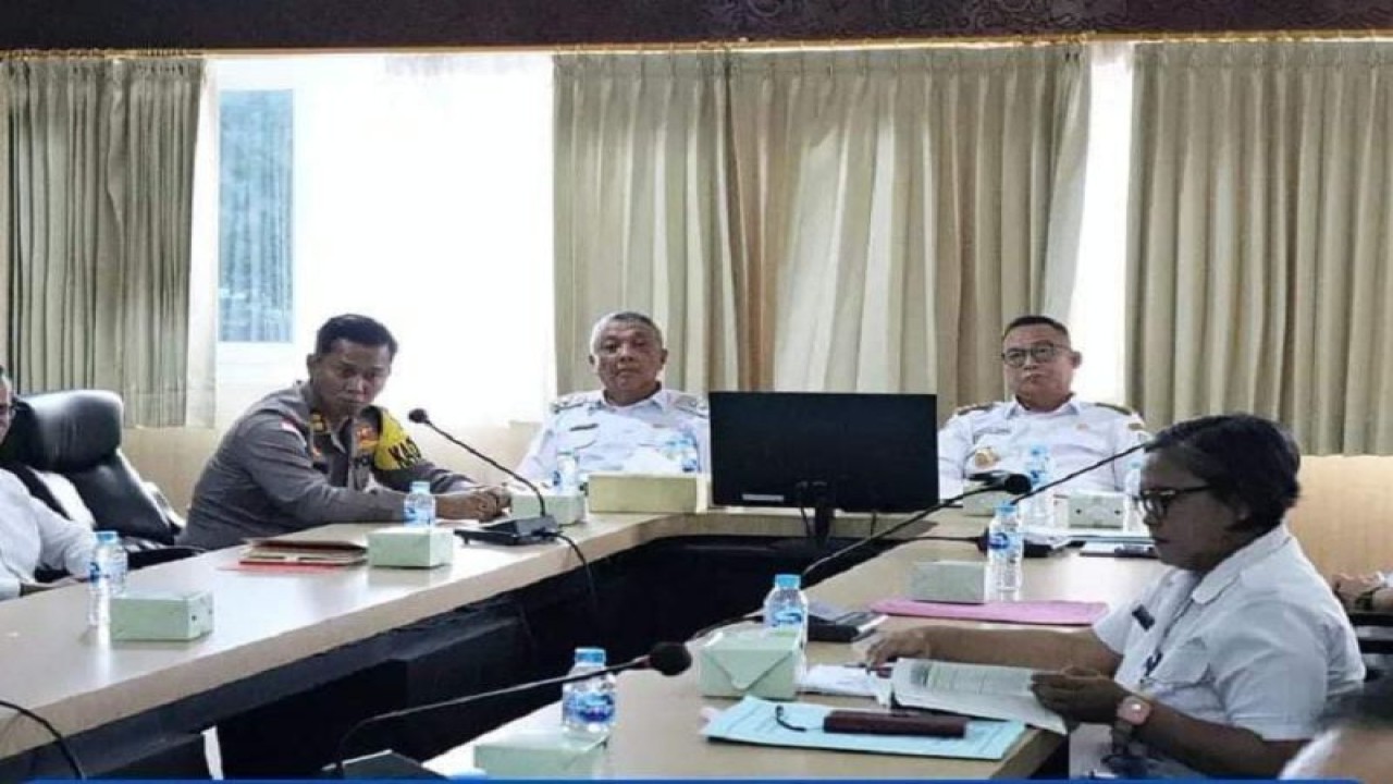 Kegiatan pertemua bahas desa bersinar di Bengkayang. (ANTARA/Wati)