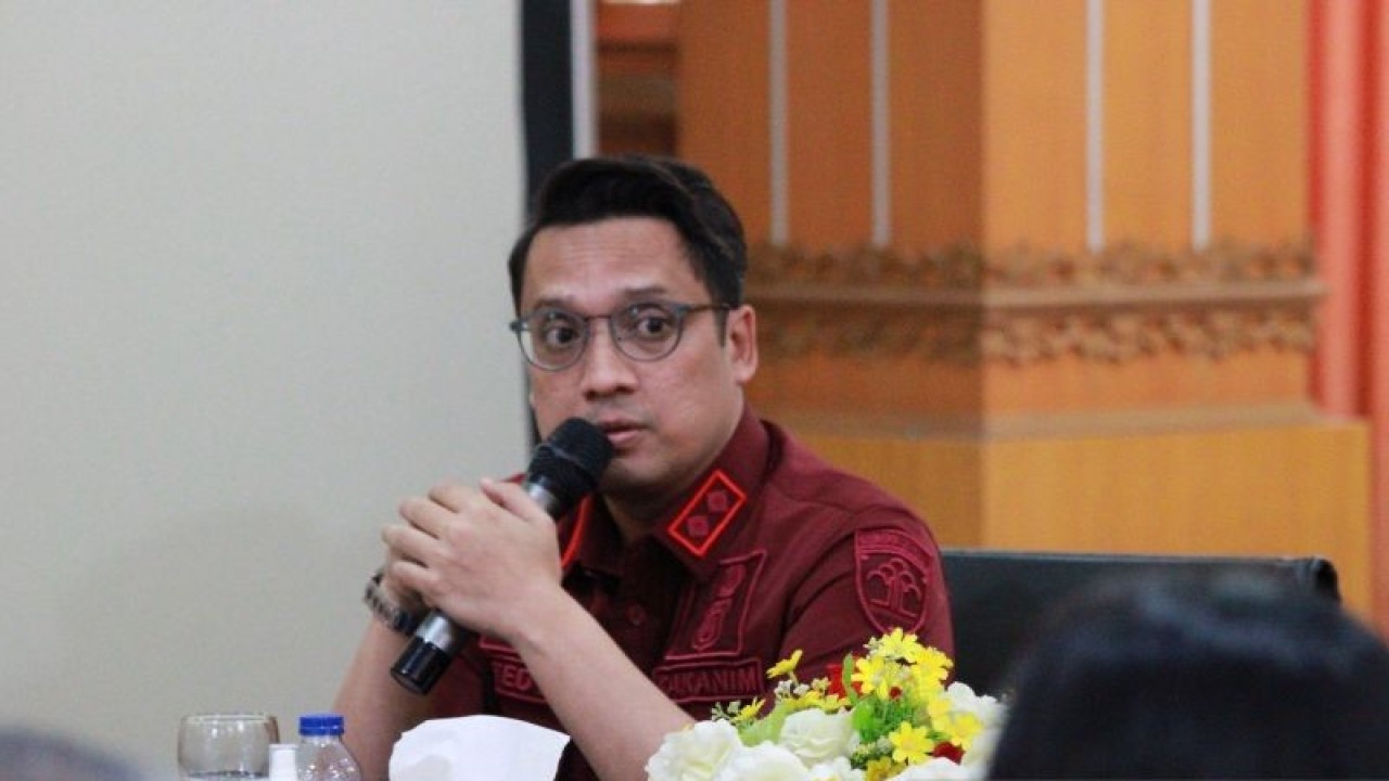 Kepala Kantor Imigrasi Denpasar Tedy Riyandi. (ANTARA/HO-Imigrasi Denpasar)