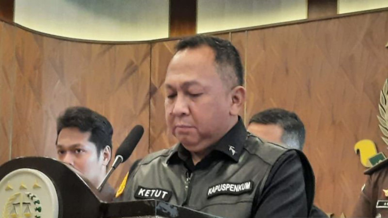 Kepala Pusat Penerangan Hukum (Kapuspenkum) Kejaksaan Agung Ketut Sumedana, Selasa (3/10/2023). ANTARA/Laily Rahmawaty.