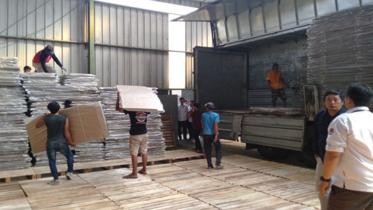 Logistik pemilu. ANTARA/Ali Khumaini.