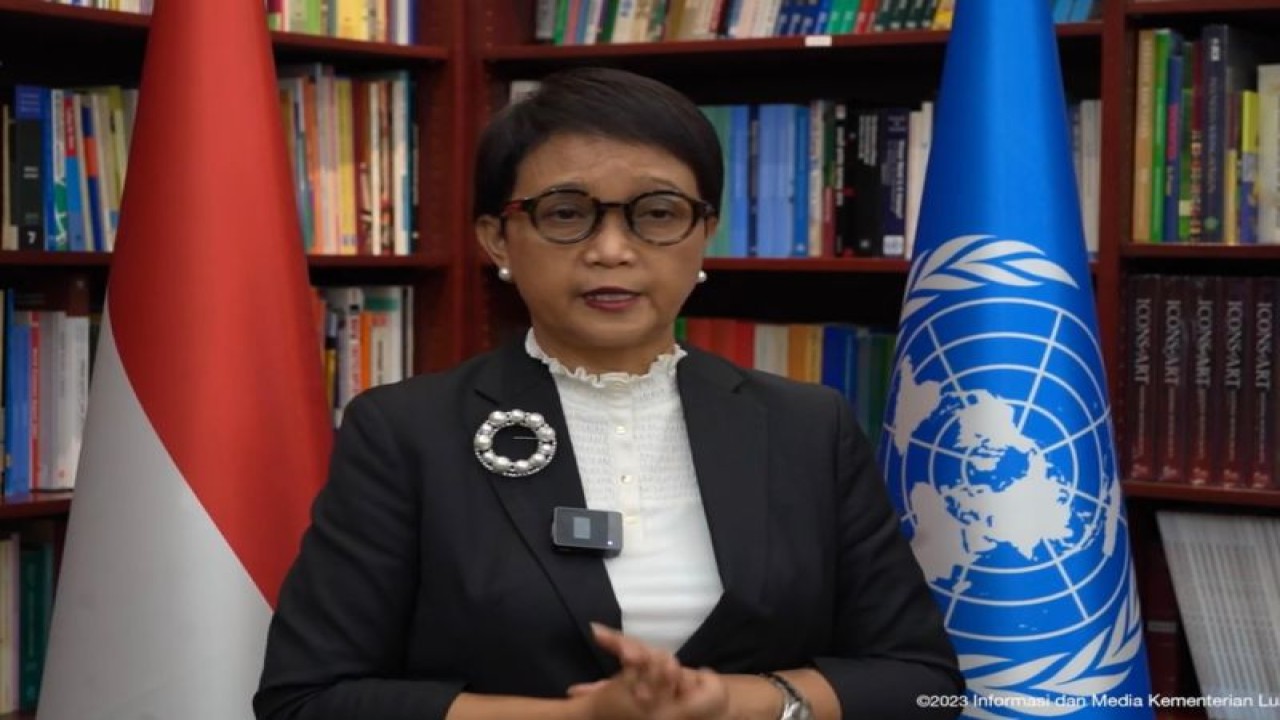Tangkapan layar Menteri Luar Negeri Retno Marsudi ketika menyampaikan pernyataan pers terkait pertemuan Dewan Keamanan PBB di New York, AS, pada Selasa (24/10/2023). (ANTARA/Yashinta Difa)